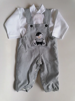 Jardineira para Bebé 6 Meses com Camisola Branca e Ursinho Bordado