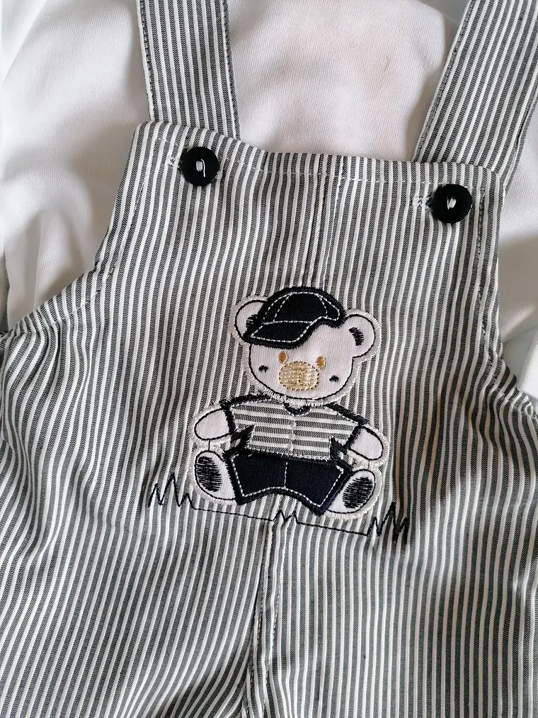 Jardineira para Bebé 6 Meses com Camisola Branca e Ursinho Bordado 3