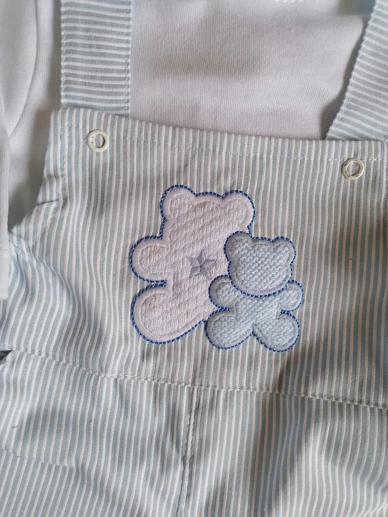 Jardineira Bebé 3 Meses Azul Riscas com Camisola Branca e Ursinhos 4