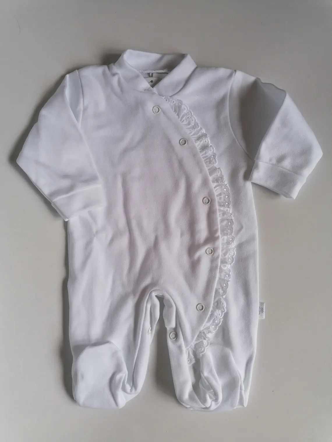 Babygrow de Algodão para Bebé com Renda Lateral 2