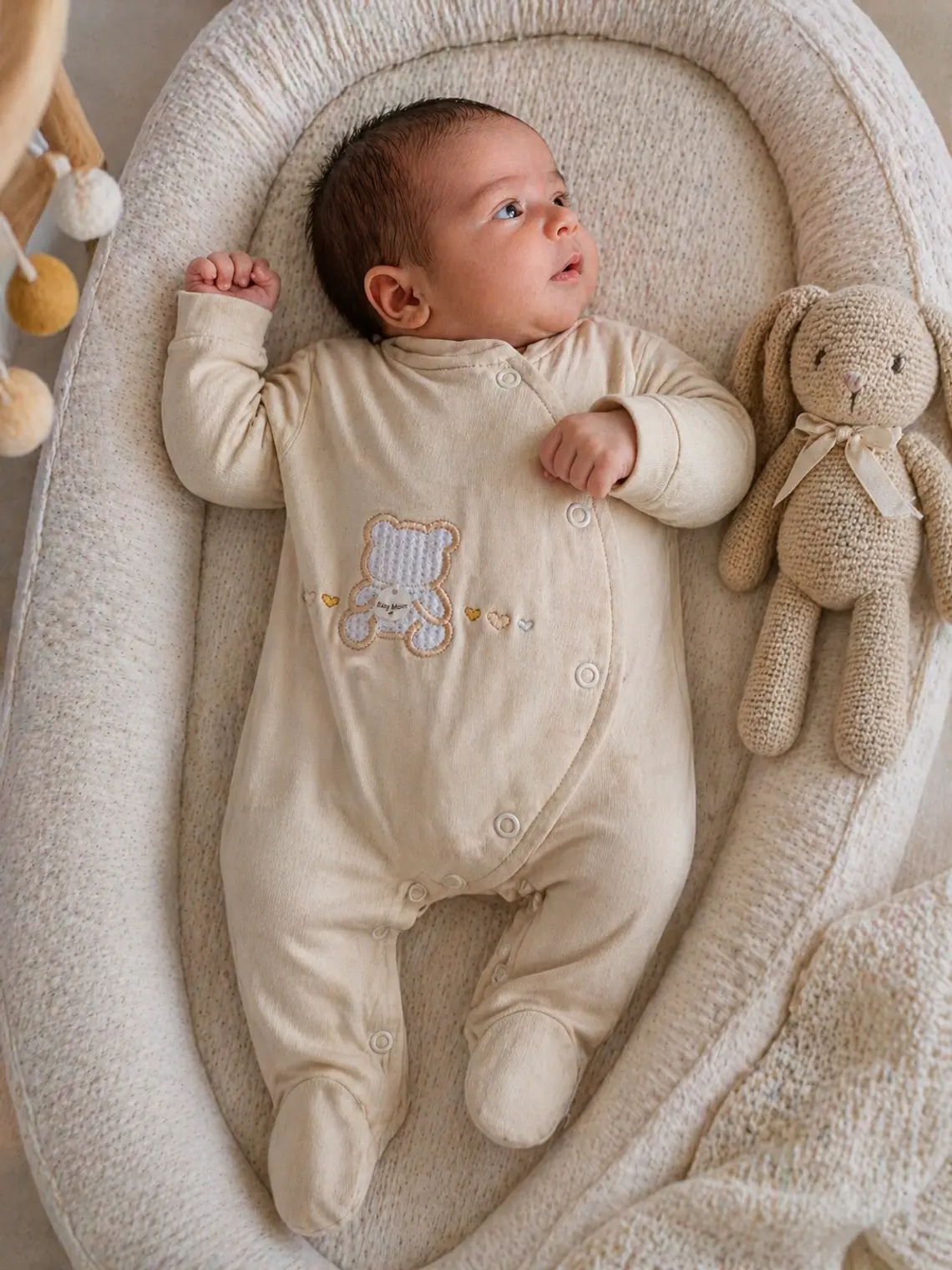 Babygrow de algodão com ursinho bordado 11