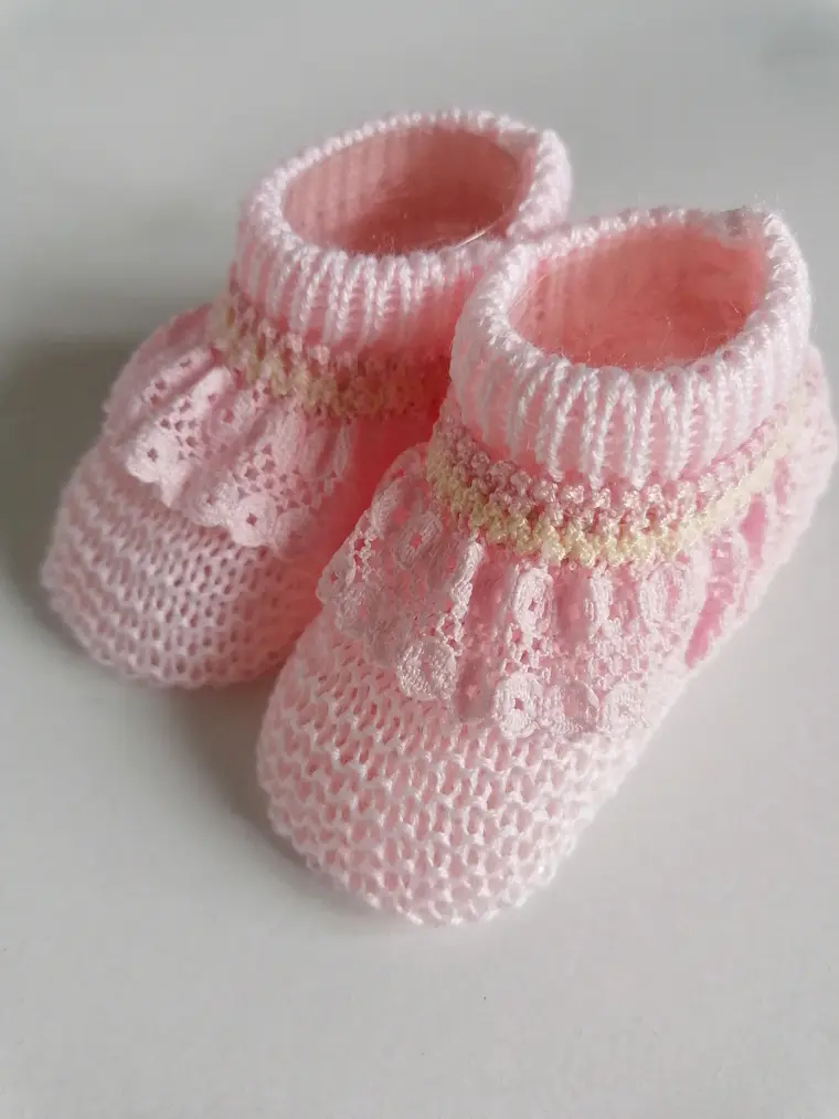 Carapins bebé em malha com renda | Botinhas recém-nascido 2