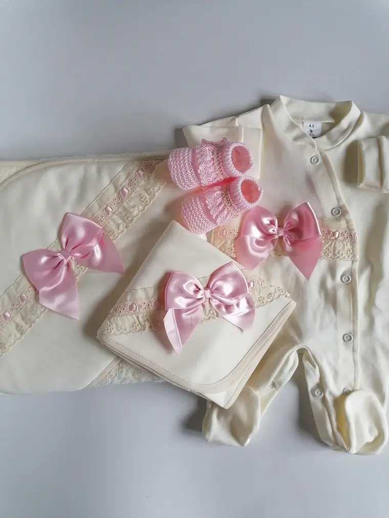 🌸 Conjunto Primeiros Momentos Laço Rosa – 0M 3