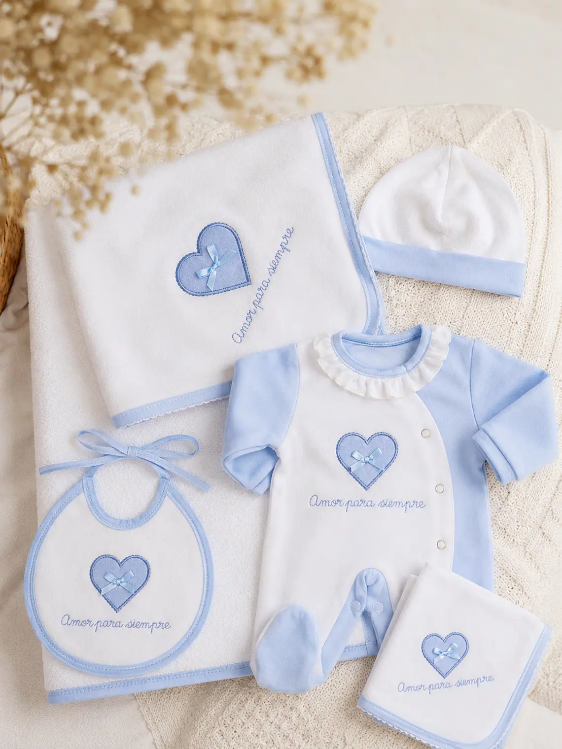 Conjunto Primeira Roupinha Bebé “Amor Para Sempre” em Algodão com Toalha e Fralda 1