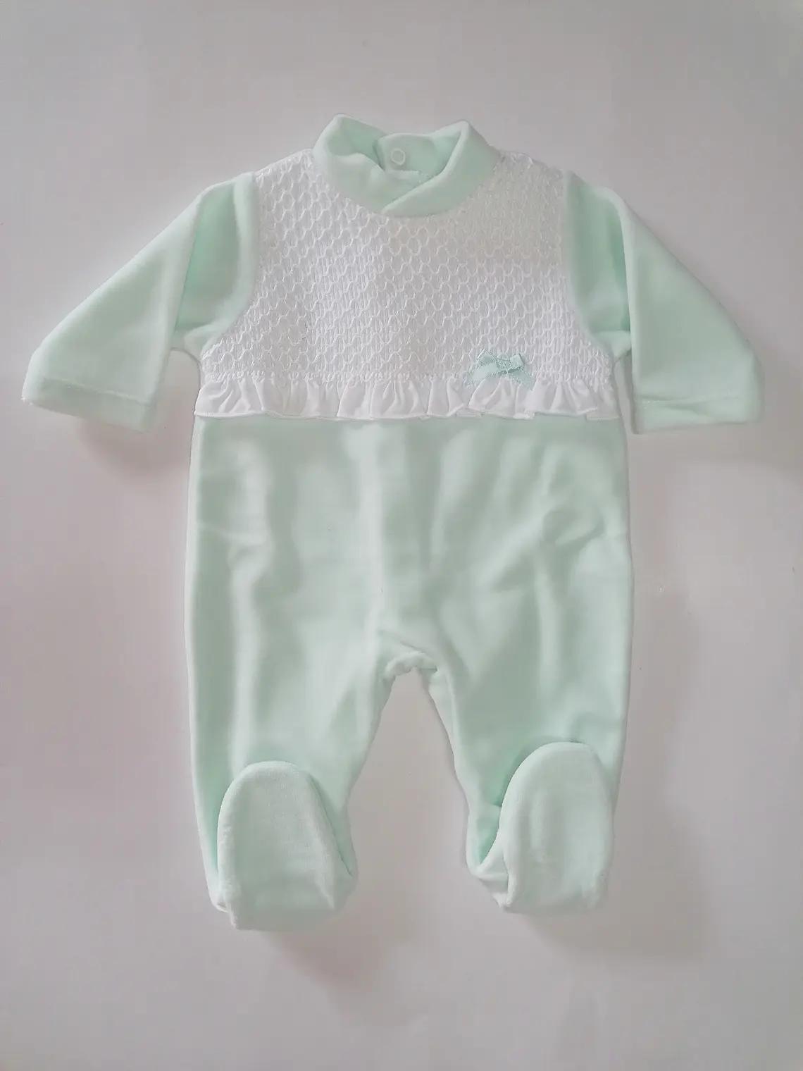 Babygrow Premium em veludo com Renda e Folho  3