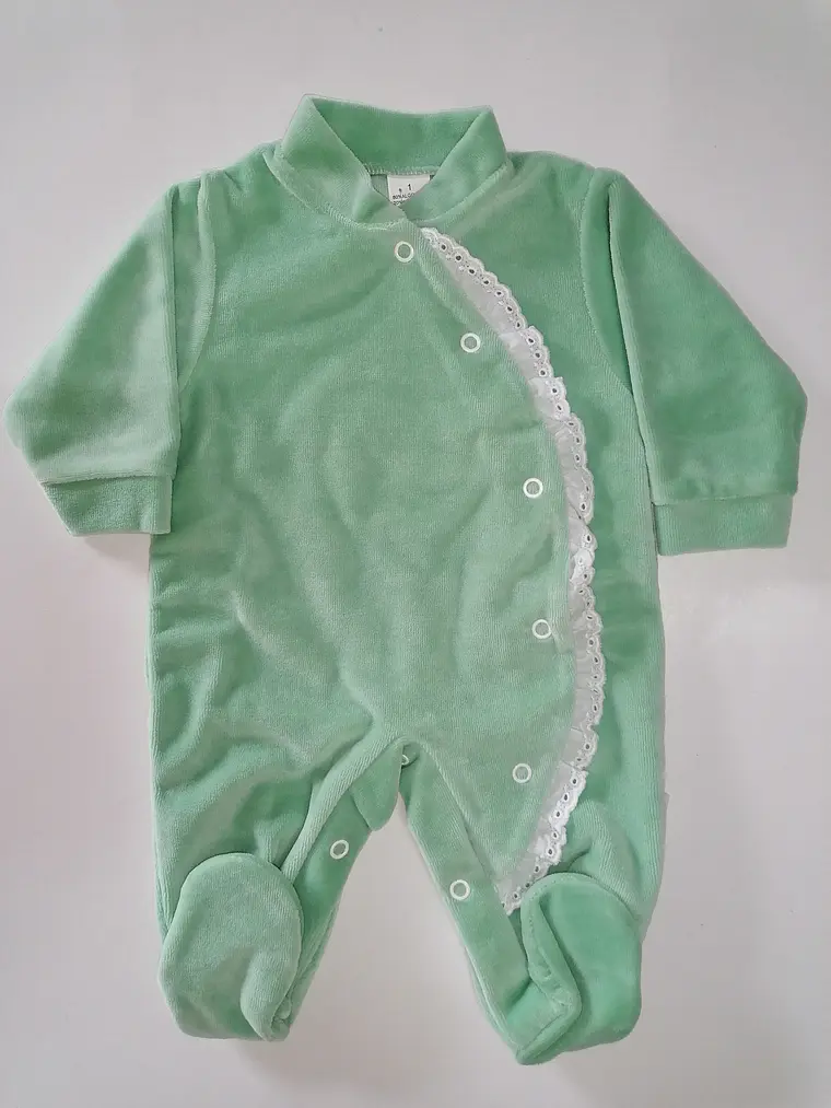 Babygrow Premium de Veludo com Renda Lateral  6
