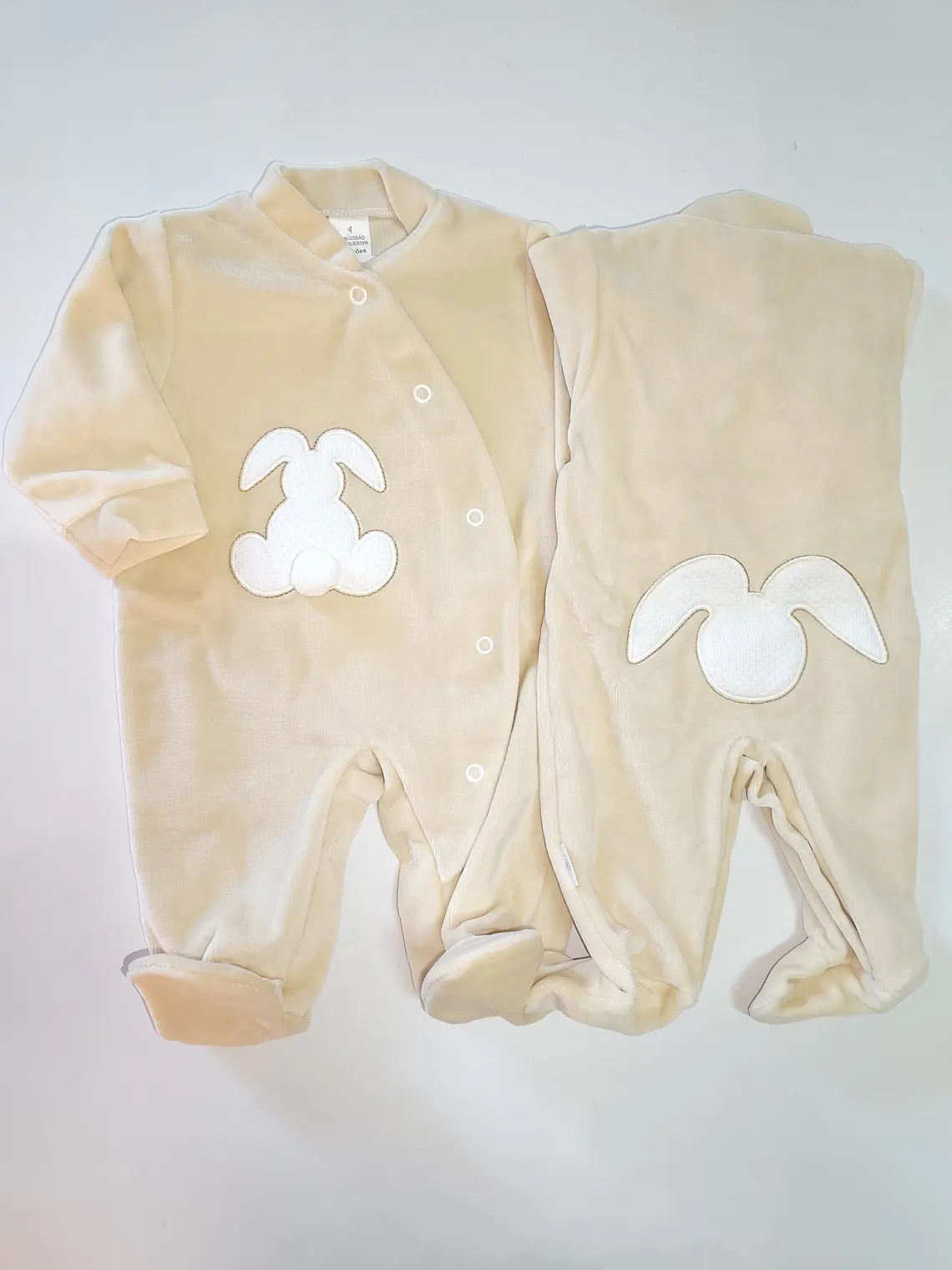 🐰 Babygrow de Veludo Coelhinho com Pompom 9