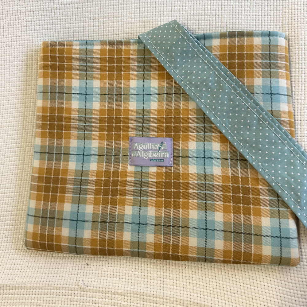 Capa para iPad/ ou livros Túlipa