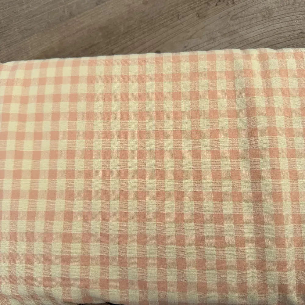 Só mais um Capítulo - Capa para e-reader (Flowers & Dots)