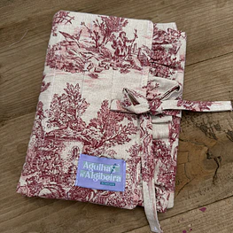 Só mais um Capítulo - Capa para e-reader (Flowers & Dots)