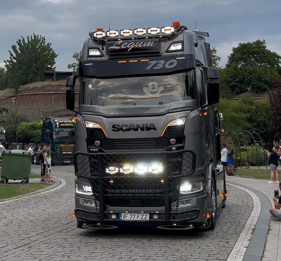 Foco Neblinero De Barra Tipo Europeo 12v/24v 7
