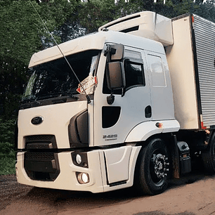 Par De Bases Para Antena Compatible Con Ford Cargo 2012 En Adelante