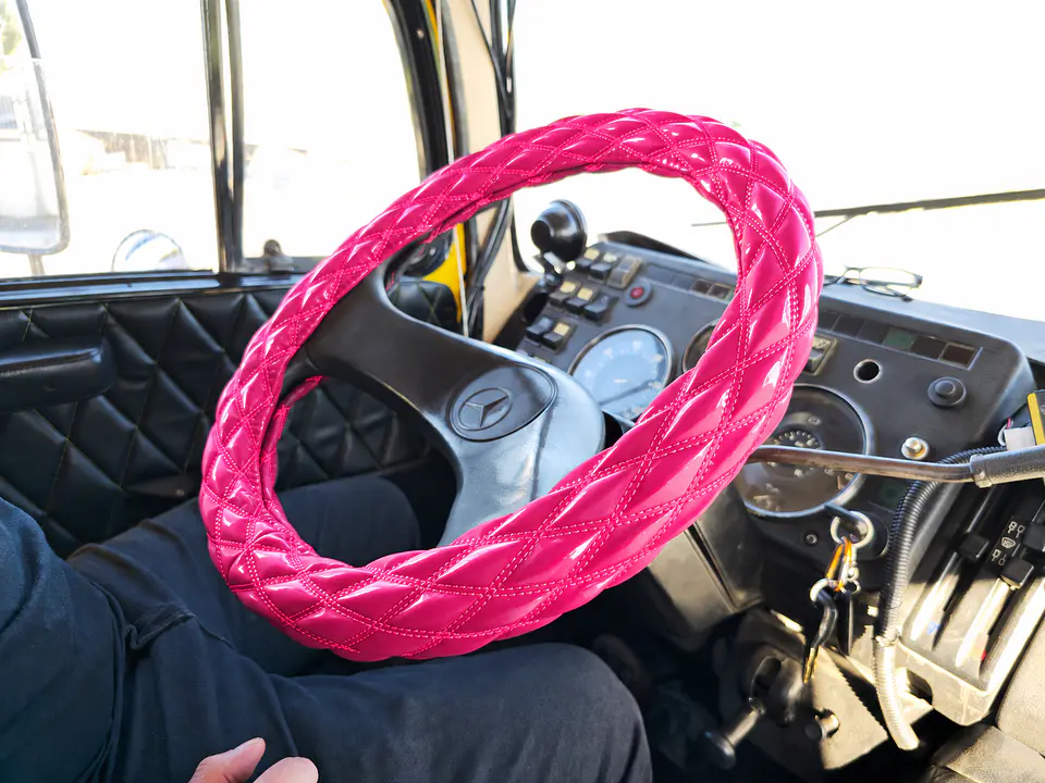 Cubre Volante 45cm Extra Grueso, Brillante Rosado Hilo Rosado 2