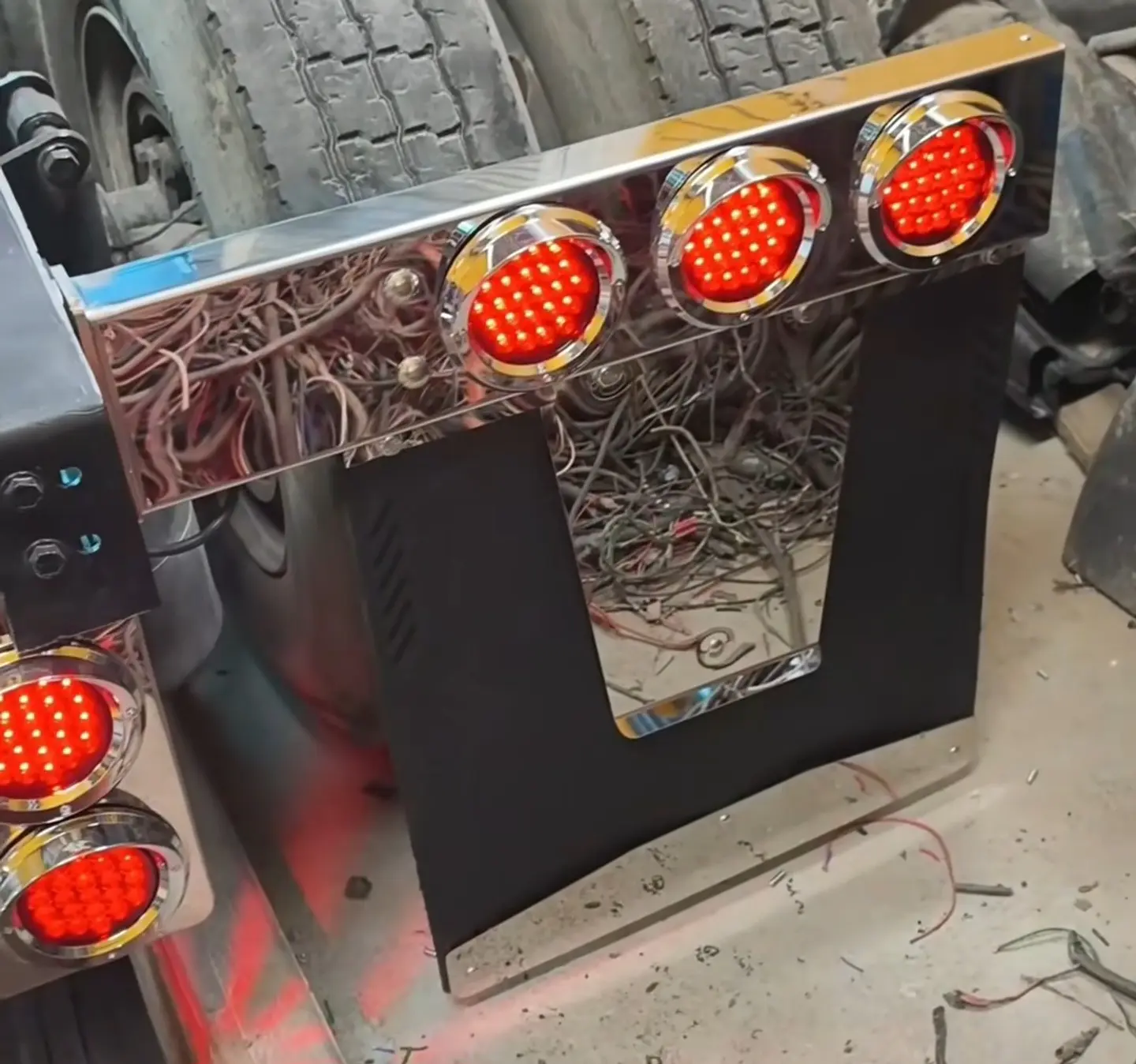 Par De Soportes Para Guardafangos Portafocos De 4 pulg 3