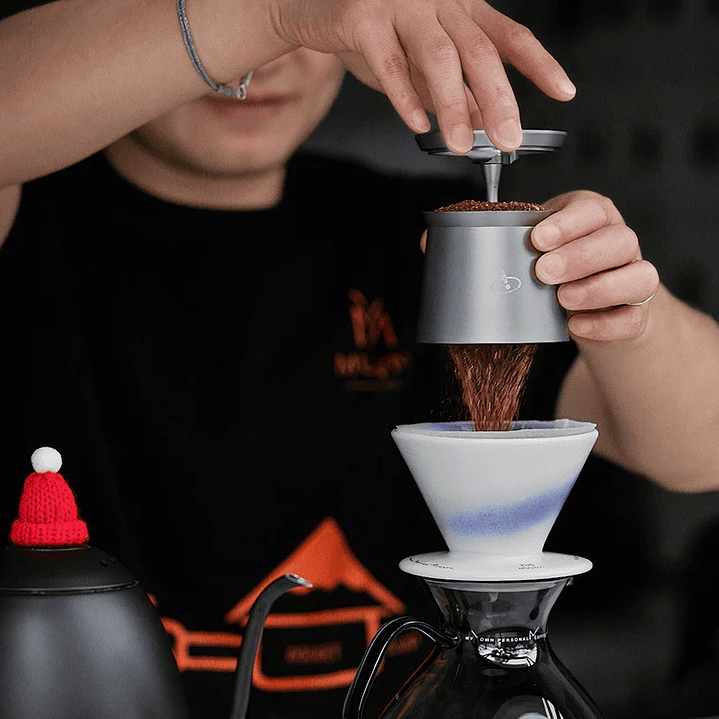 Vaso Embudo Dosificador de Café Con Base Magnética 58 mm Muvna 6