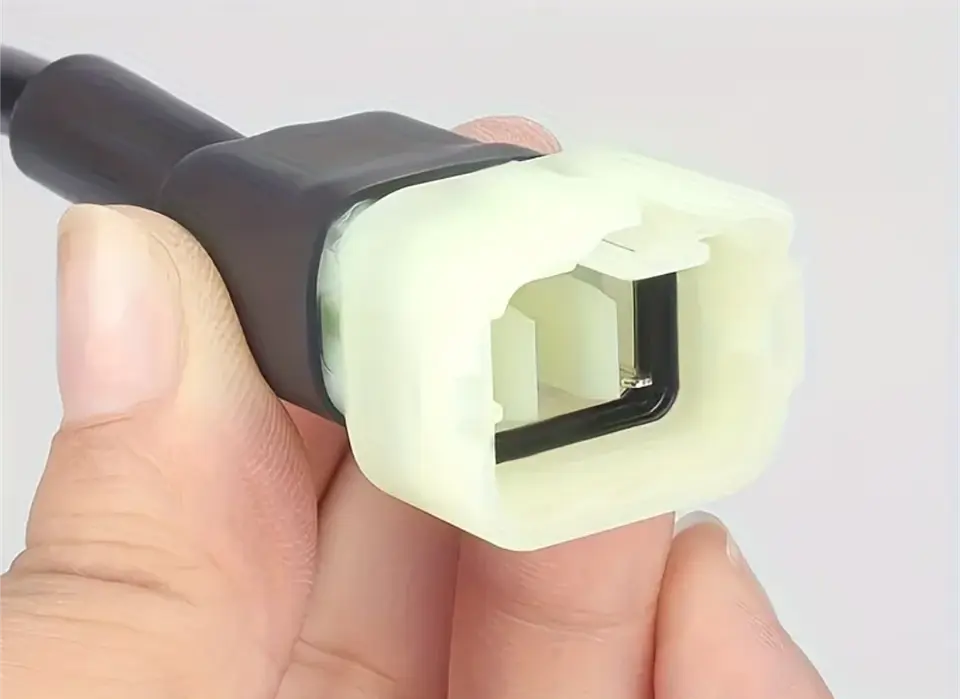OBD2 to KTM 6‑Pin Diagnostic Adapter Cable 3