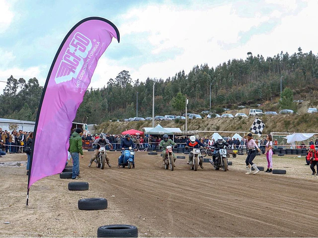 Dusty Tracj Start Line