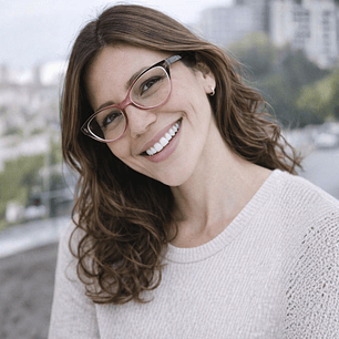 Crystaline Crimson – Lentes de Lectura Rojo Translúcido para Mujer