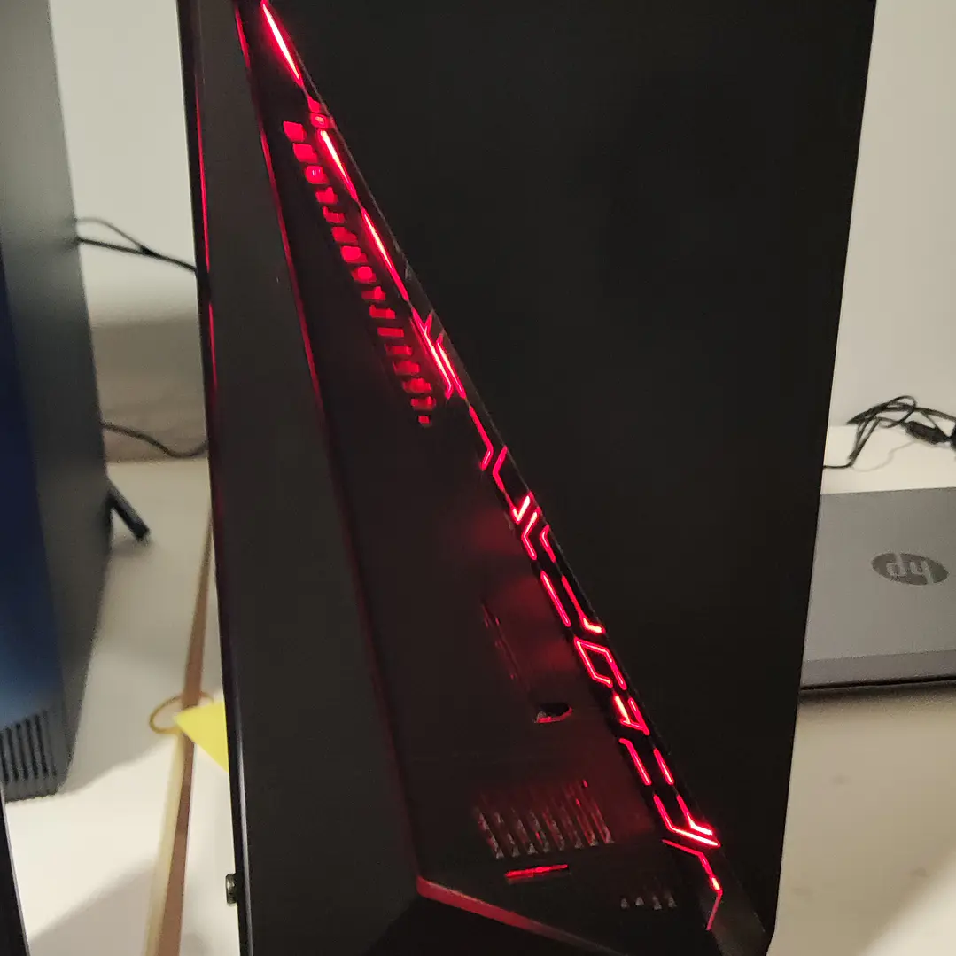 PC Gamer Ryzen 3 3200G | RX 580 8GB | 16GB RAM | ACM85 1