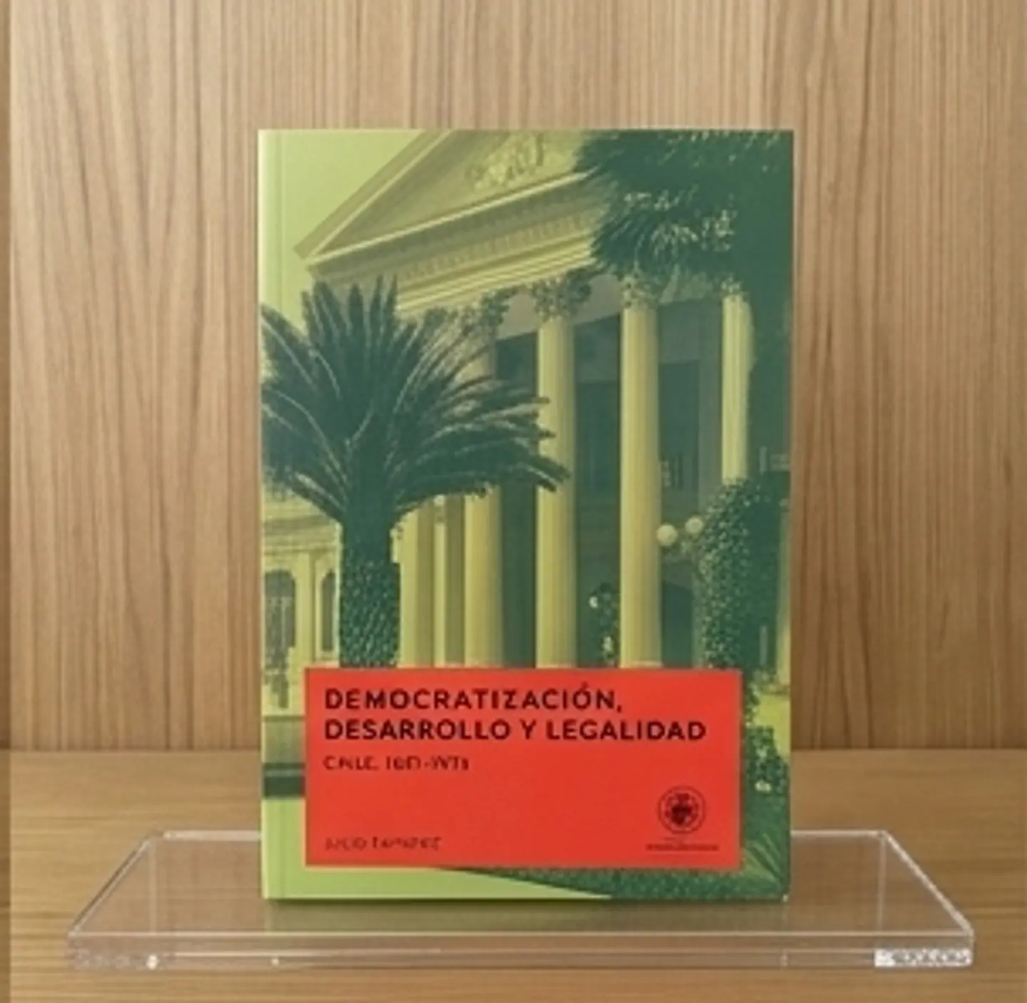Democratización, desarrollo y legalidad, Julio Faúndez 1