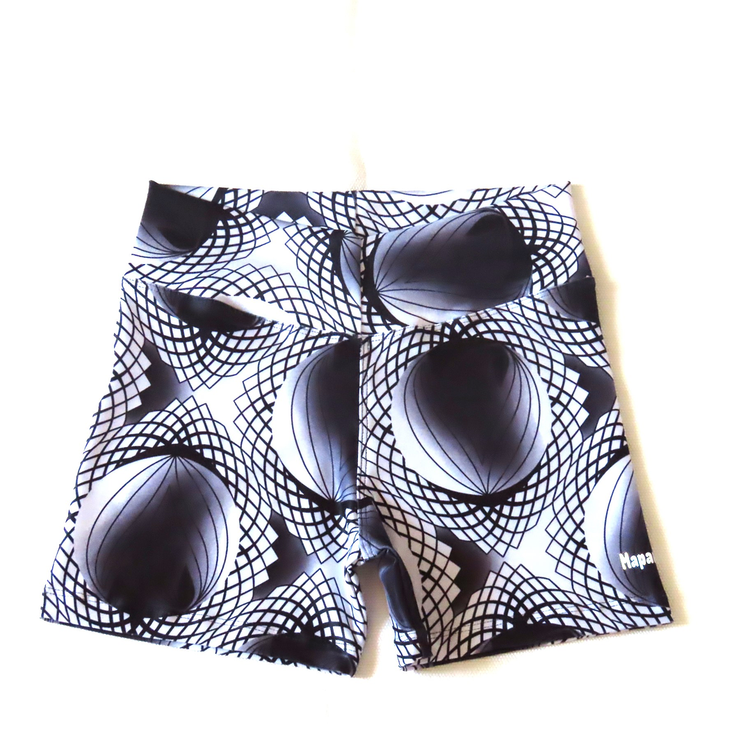 Calzas Corta  marca Activadyp SHORT SUPLEX  Estampado Negro y Blanco 2