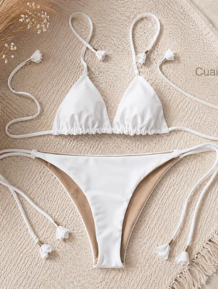Bikini modelo CHOCOLATE FIT color Blanco mate sin costuras visibles  