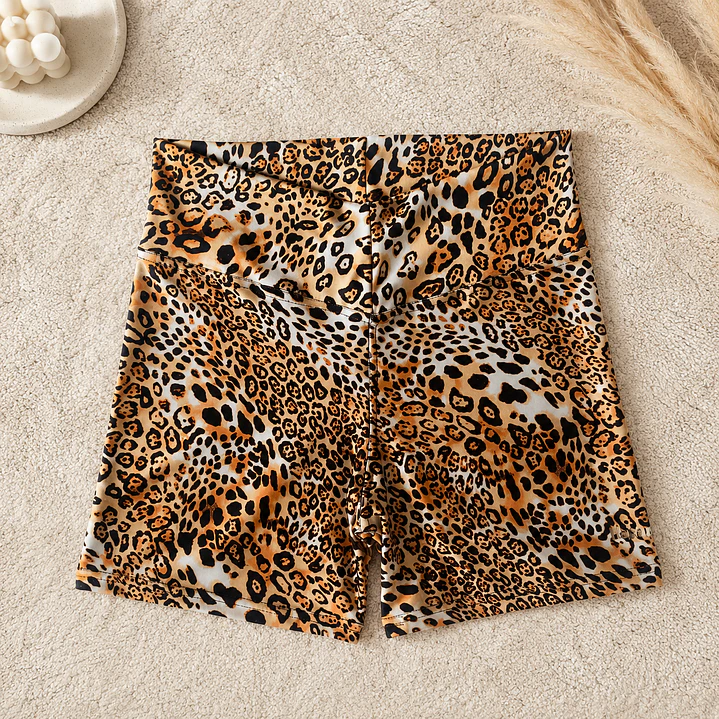 Calza Corta modelo ZEN en estampado de Animal Print elaborada en  Lycra con costuras reforzadas  2