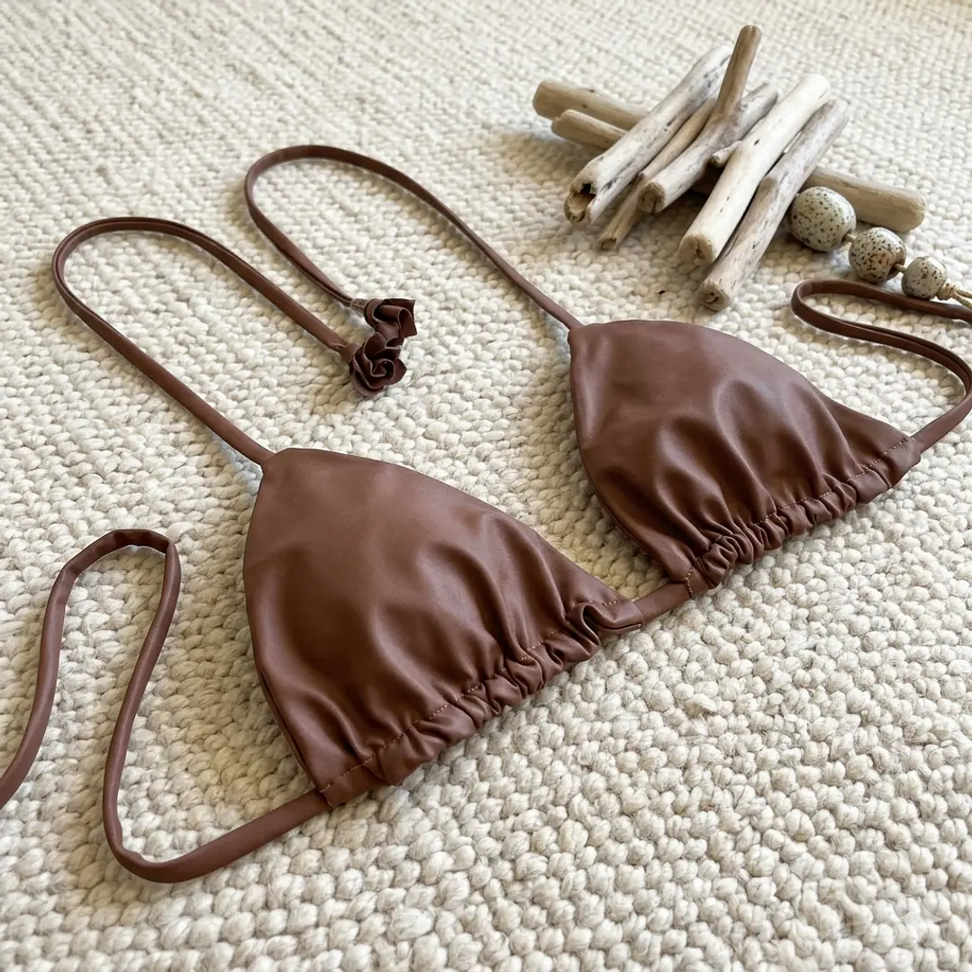 Bikini modelo CHOCOLATE FIT color MOKA  sin costuras visibles   3