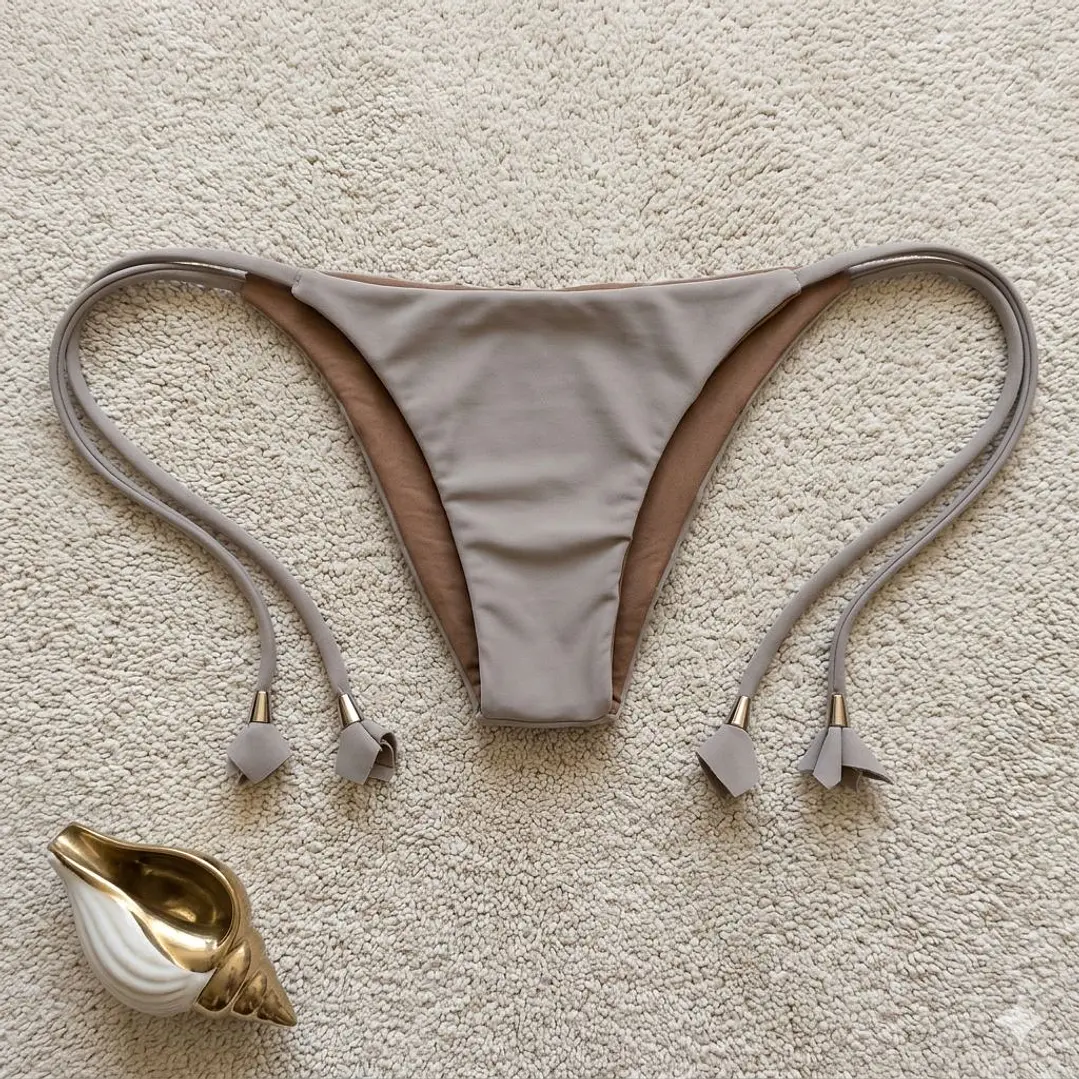 Bikini modelo CHOCOLATE FIT color GRIS Perla claro sin costuras visibles   3