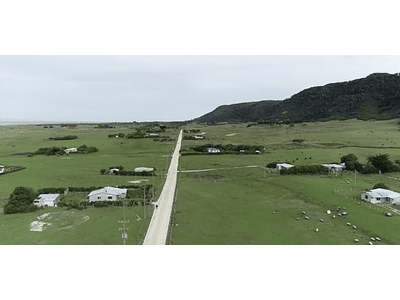 Video Isla Mocha - populated road # 01