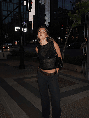 Top lentejuelas negro