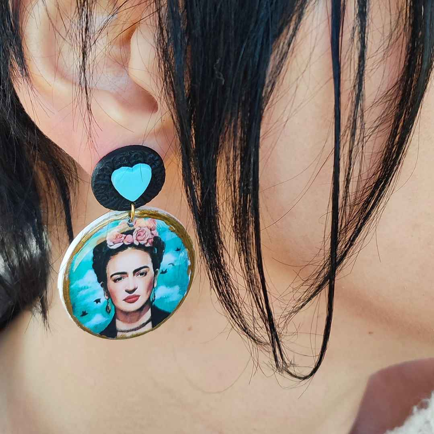 Brincos Frida Khalo Coração Azul