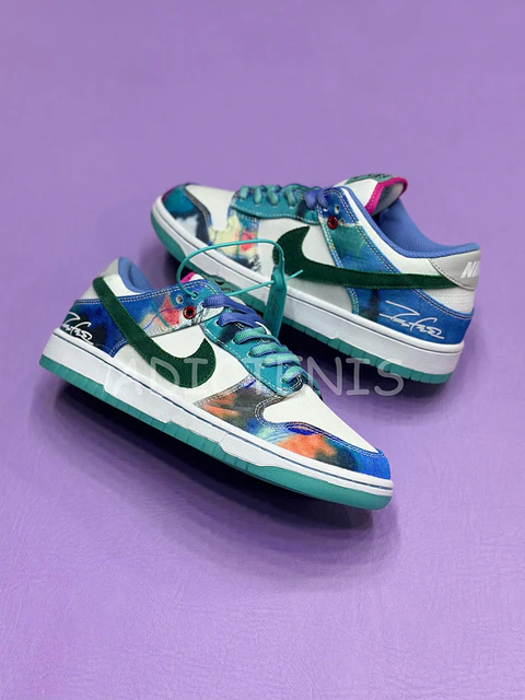 Nike SB Dunk Low ¨Futura Laboratories Bleached Aqua¨