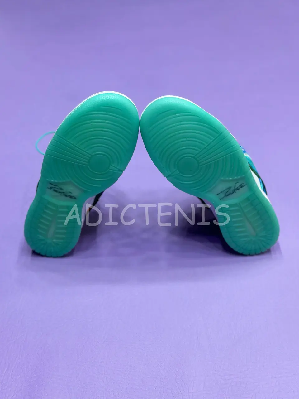 Nike SB Dunk Low ¨Futura Laboratories Bleached Aqua¨ 4