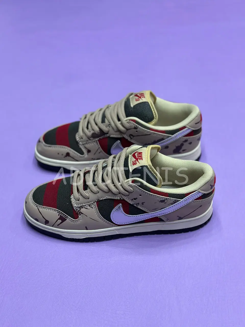 Nike SB Dunk Low Pro «Freddy Krueger» 4