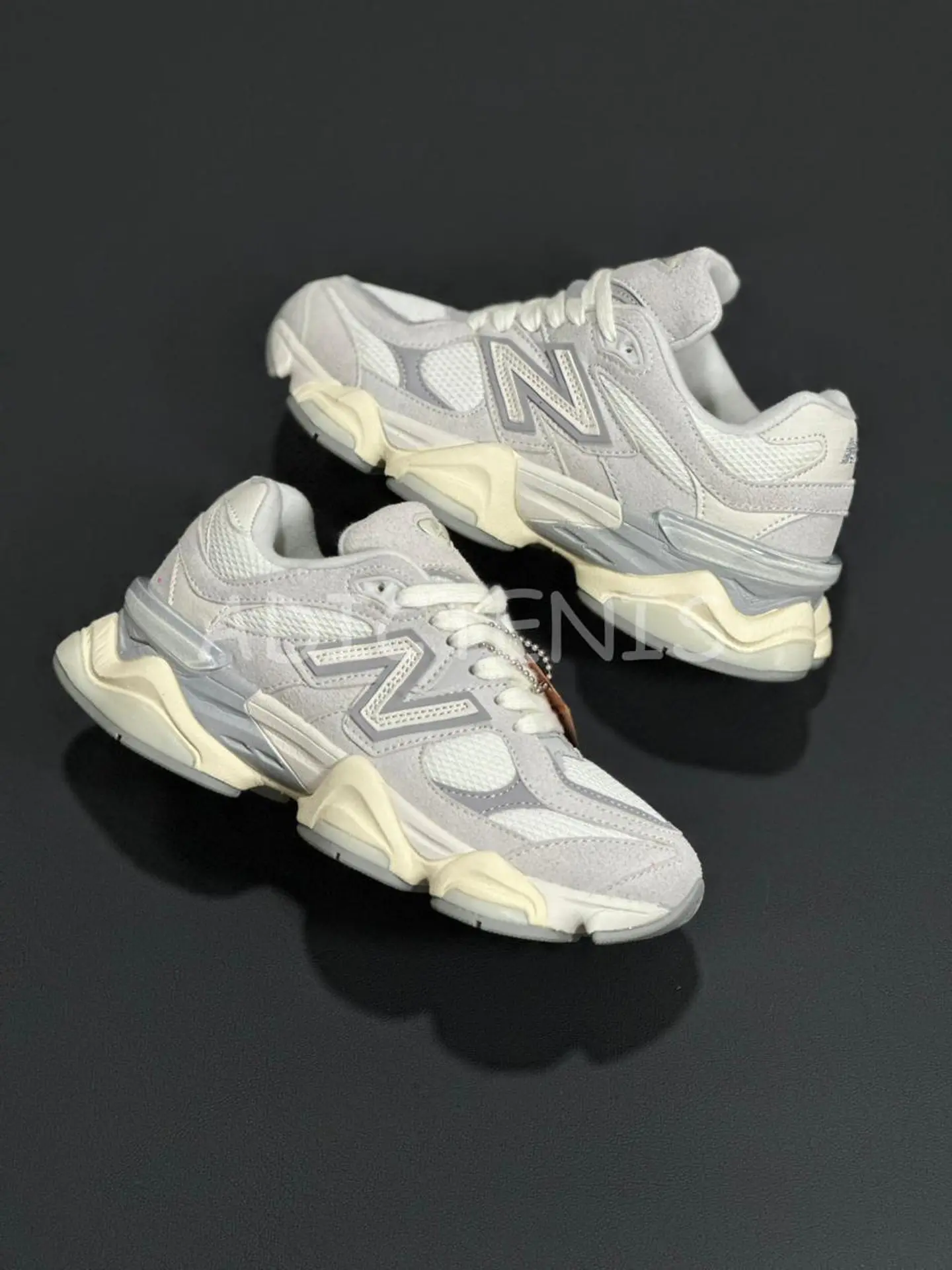 New Balance 9060 Gray/N 1