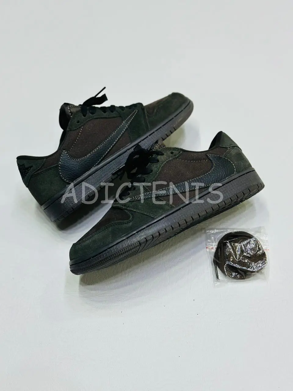 Nike Air Jordan 1 Low Travis Scott x 
