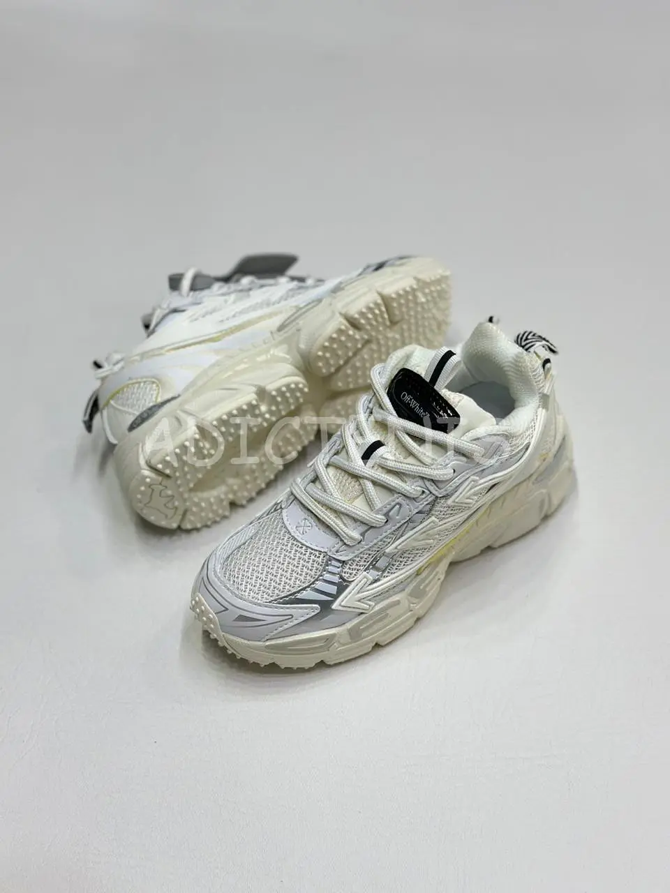 OFF WHITE Be Right White 2