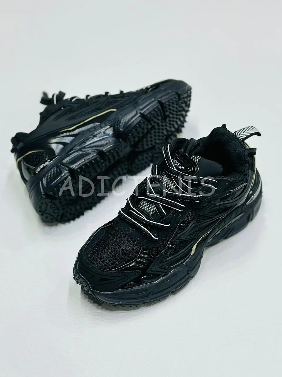 OFF WHITE Be Right Back 4