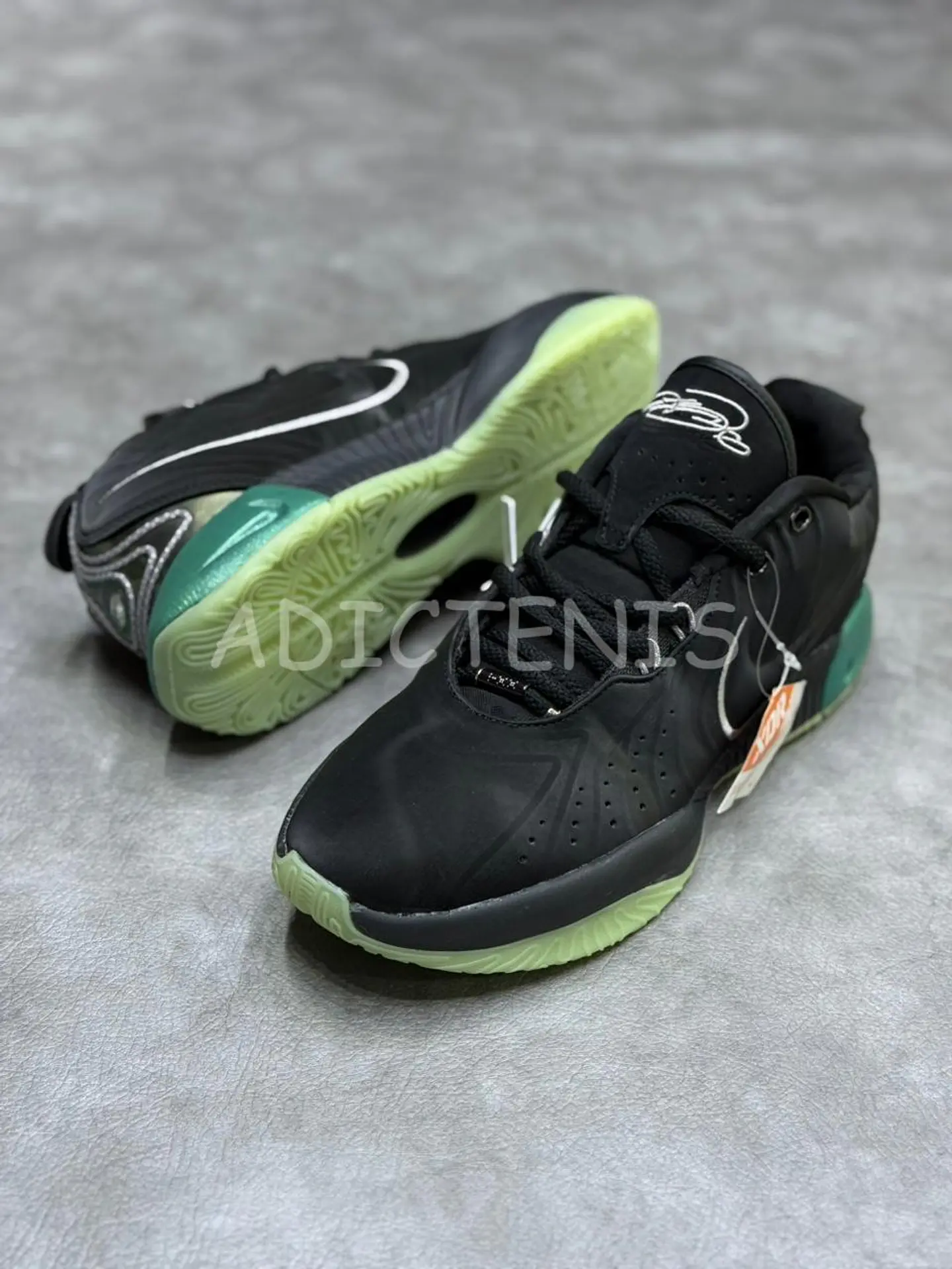 Nike Tenis LeBron 21 Tahitian 2