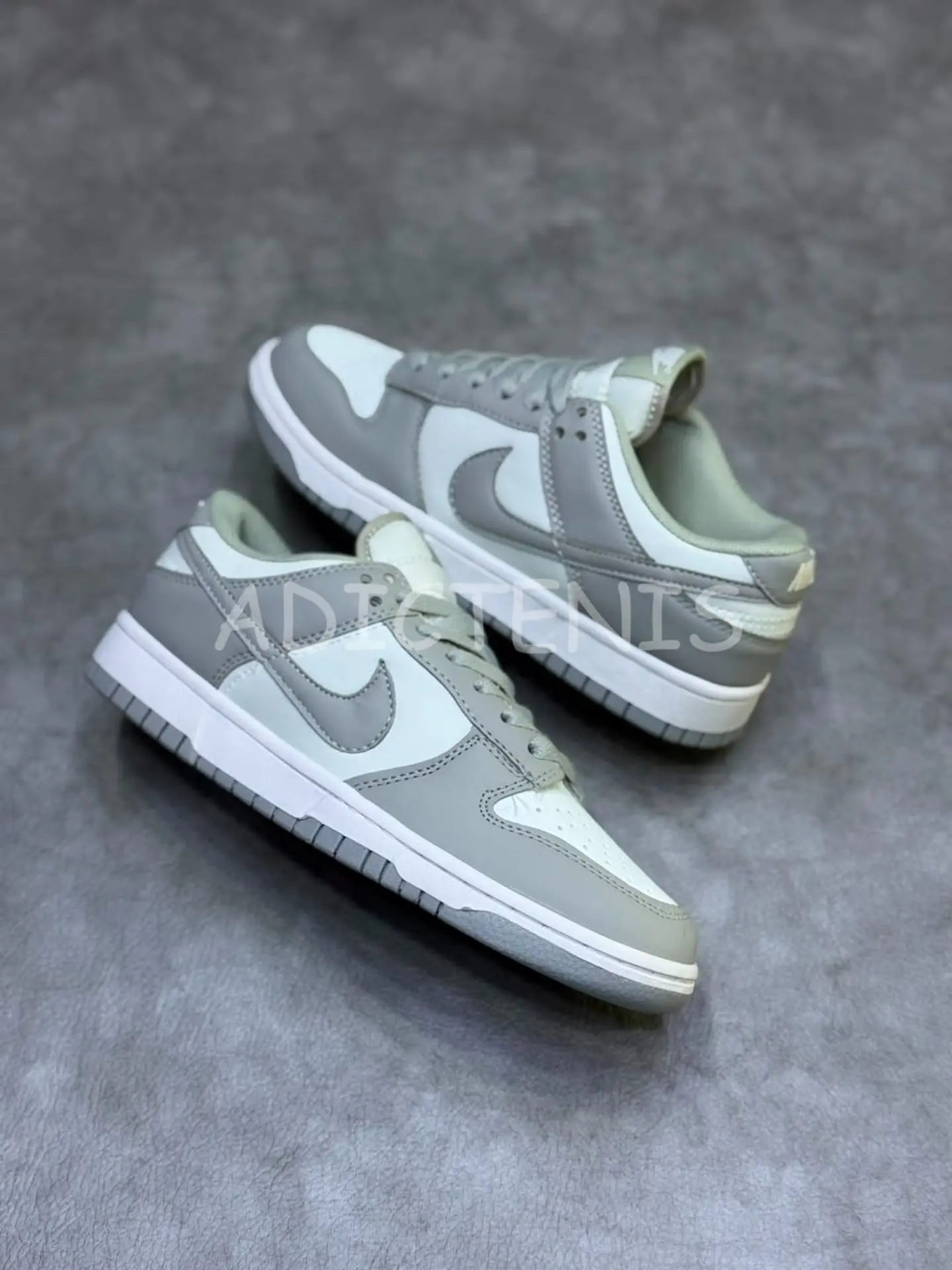 Nike SB Dunk Low Grey 1