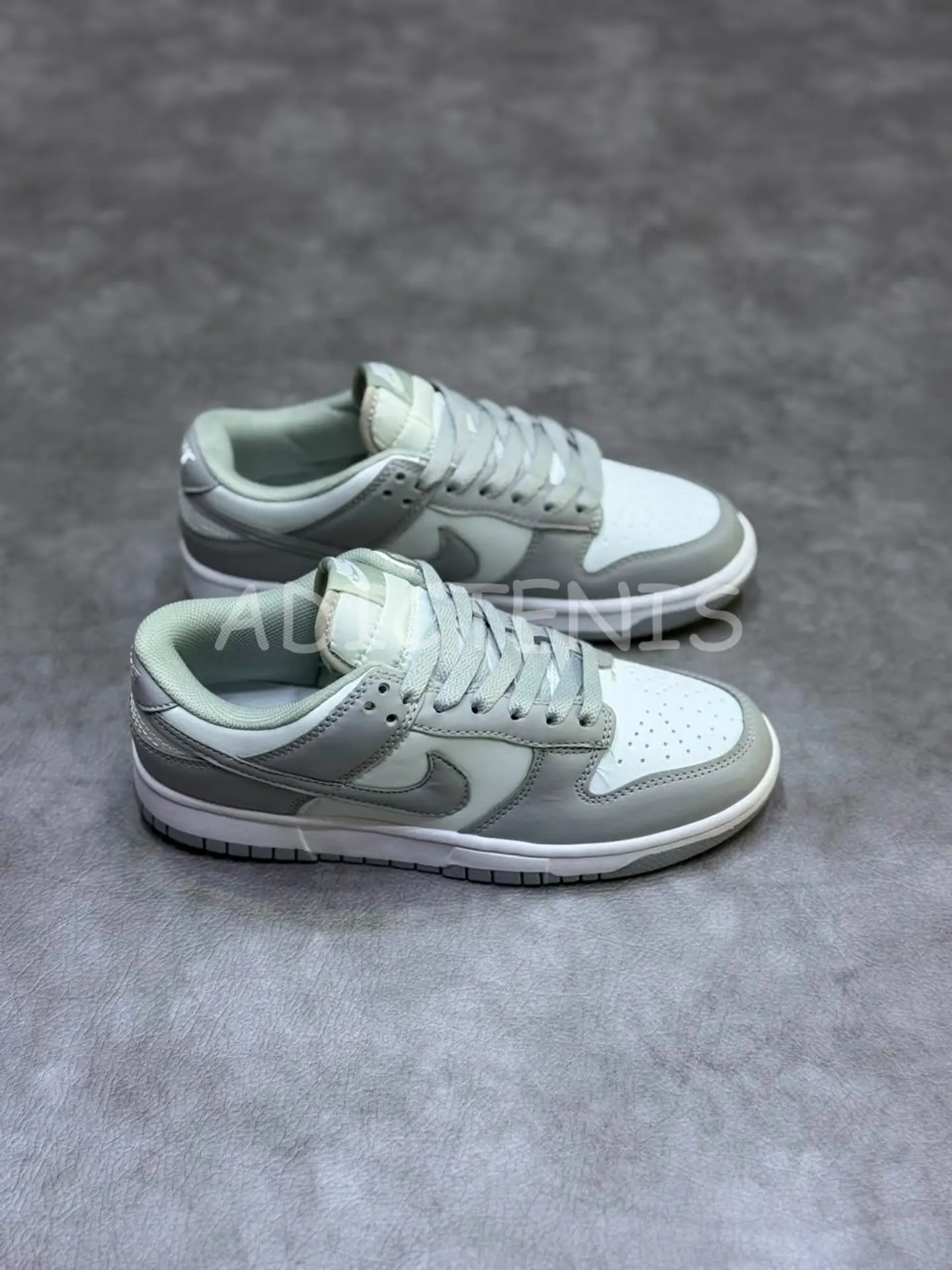 Nike SB Dunk Low Grey 3