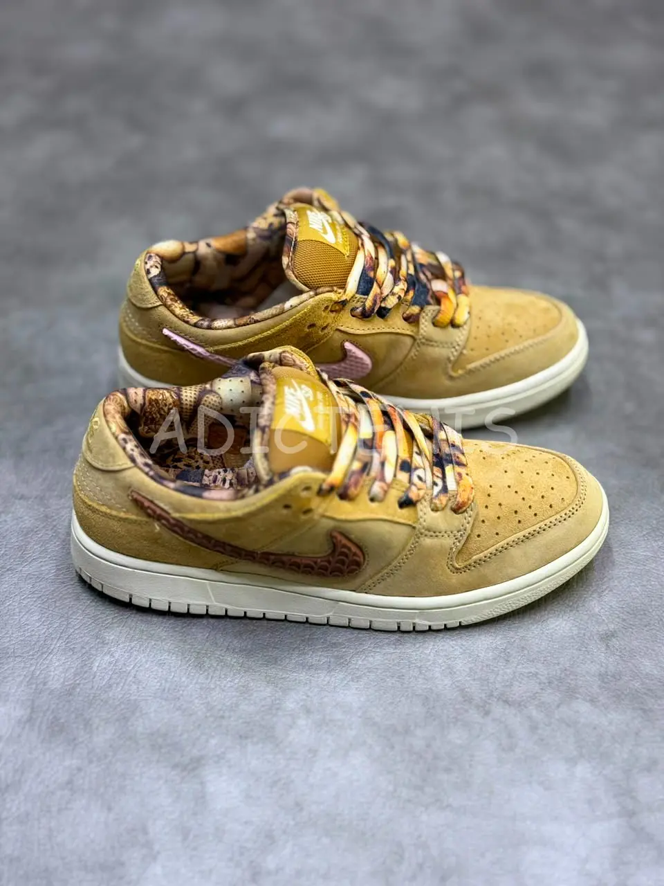 Nike SB Dunk Low NOTE Manchester x 