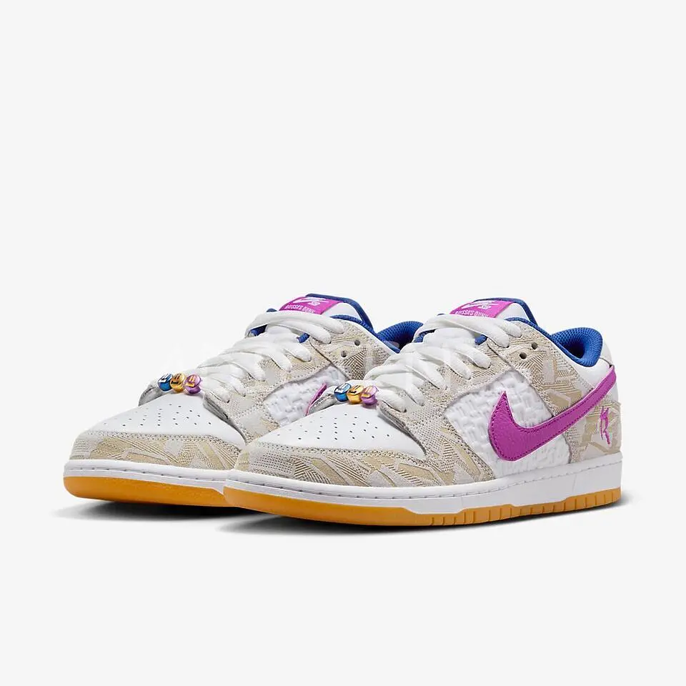 Nike SB x Rayssa Leal Dunk Low QS White Gum Blue Pink 1