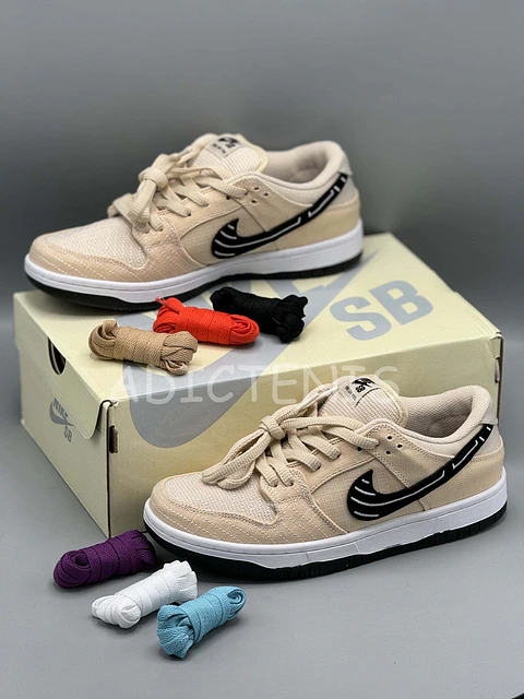 Nike Dunk Low SB [ALBINO & PRETO]