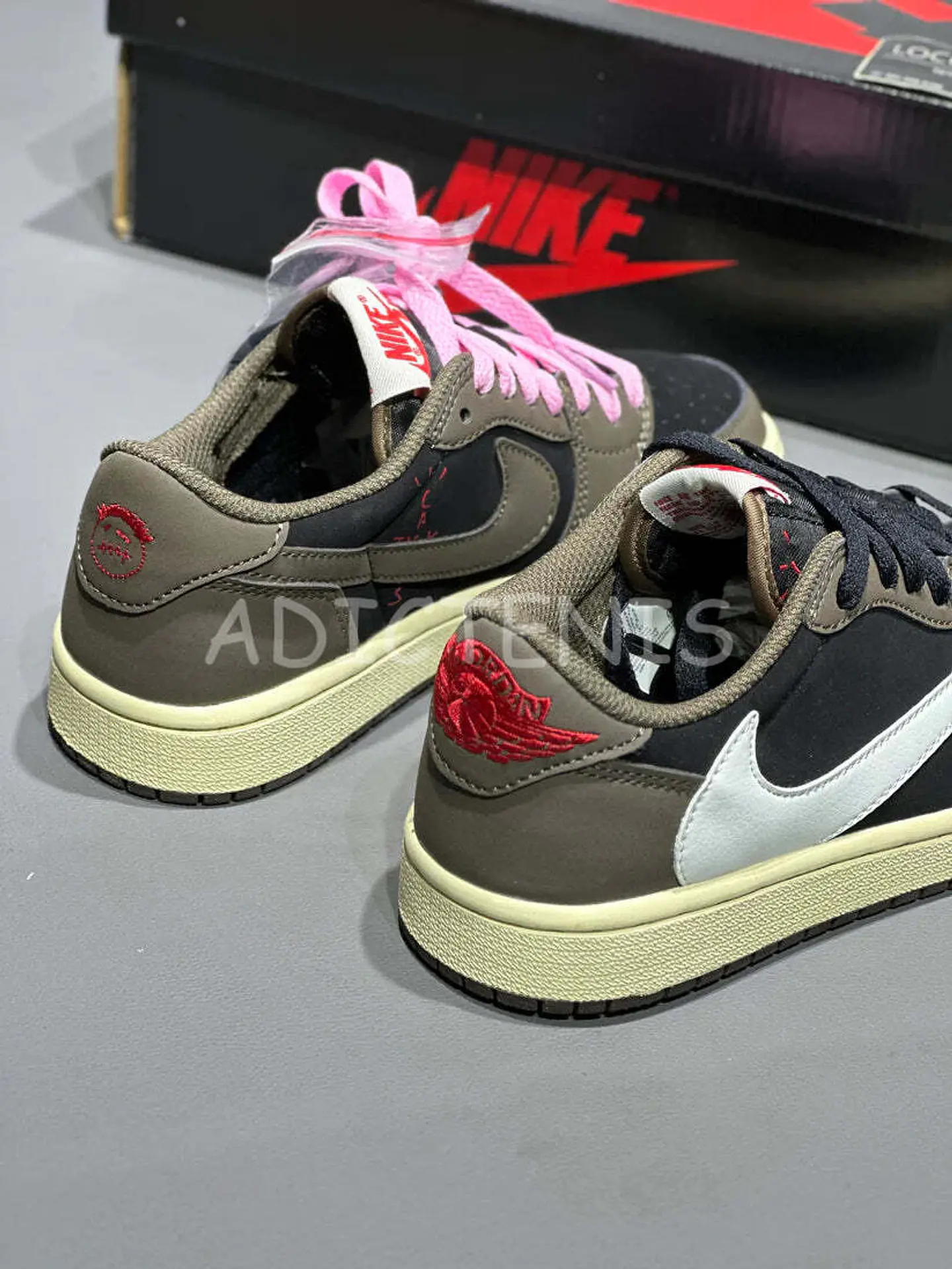 Travis Scott x Air Jordan 1 Low 4