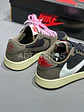Travis Scott x Air Jordan 1 Low - Miniatura 4