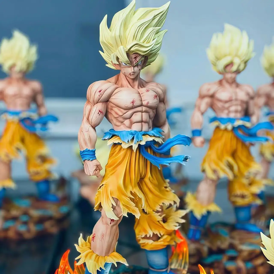 Figura goku Super Sayayin con Base Planeta Namekusein 