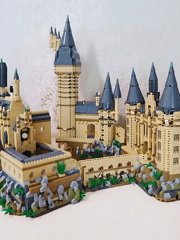 Castillo mediaval 6369 luces incluidas / Estilo Ingles  4