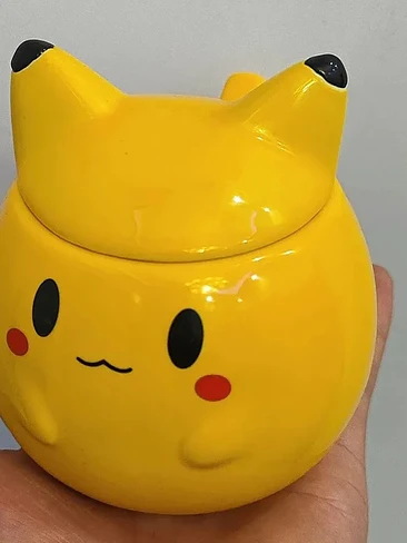 ⚡ ¡TAZÓN MUG DE CERÁMICA PREMIUM PIKACHU CON TAPA REMOVIBLE DE OREJAS! 🐹💛 6